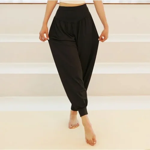 전문가들이 인정한 최고의 요가 팬츠 리뷰 포함