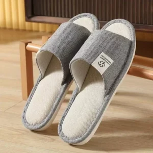 Read more about the article 편안함이 인정한 최고의 슬리퍼와 덧신 실내화 가이드!